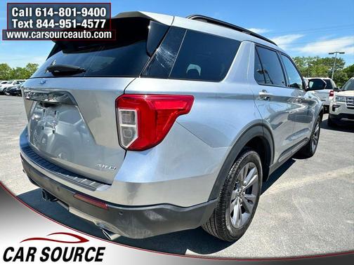 Iconic Silver Metallic 2024 Ford Explorer XLT