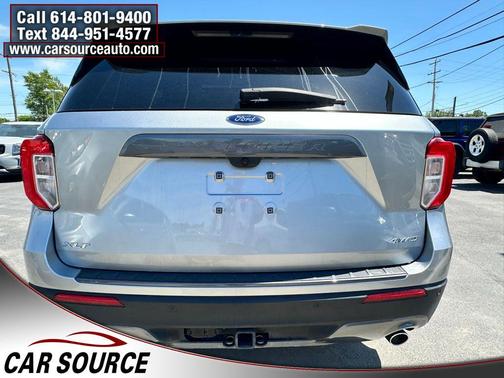 Iconic Silver Metallic 2024 Ford Explorer XLT