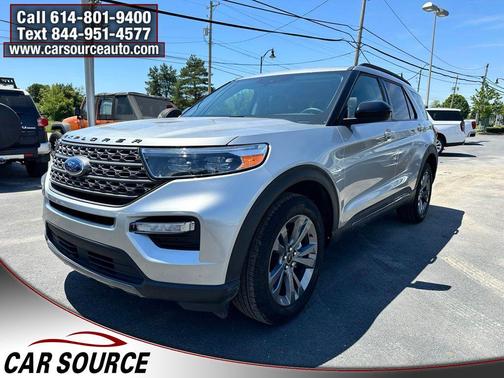 Iconic Silver Metallic 2024 Ford Explorer XLT
