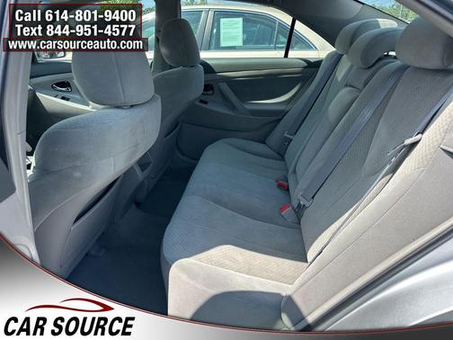 Classic Silver Metallic 2009 Toyota Camry LE