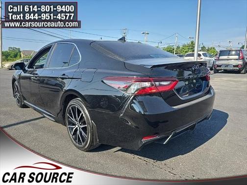 2022 Toyota Camry SE