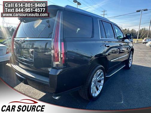 Manhattan Noir Metallic 2019 Cadillac Escalade Luxury