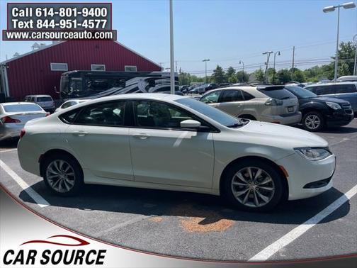 2016 Chrysler 200 S