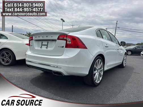 Crystal White Pearl 2018 Volvo S60 Inscription T5 Platinum