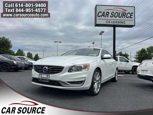 Crystal White Pearl 2018 Volvo S60 Inscription T5 Platinum