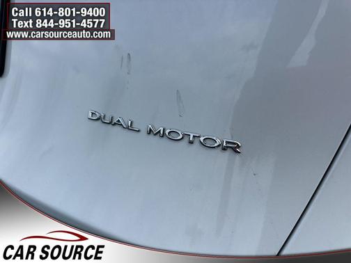 2022 Tesla Model Y Long Range Dual Motor All-Wheel Drive