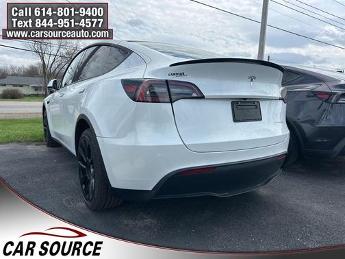 2022 Tesla Model Y Long Range Dual Motor All-Wheel Drive