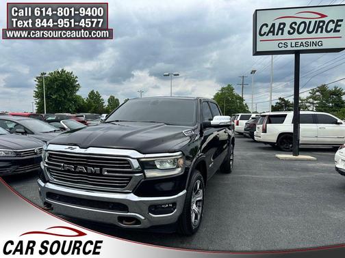 Diamond Black Crystal Pearlcoat 2019 RAM 1500 Laramie