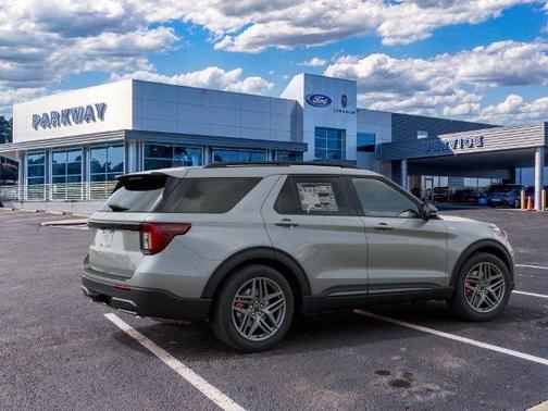 Avalanche Gray 2027 Ford Explorer ST-Line