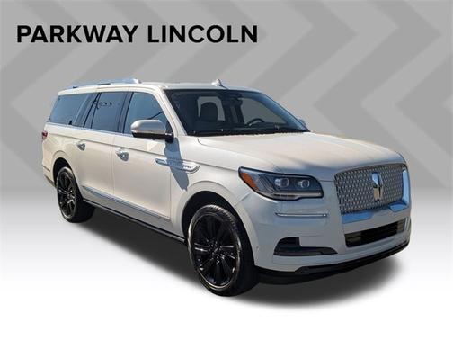 2023 Lincoln Navigator L RESERVE