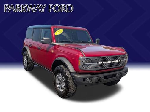 RUBY RED MET TNTD CLEARCOAT 2025 Ford Bronco BADLANDS
