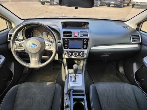 Ice Silver Metallic 2015 Subaru XV Crosstrek 2.0i Premium