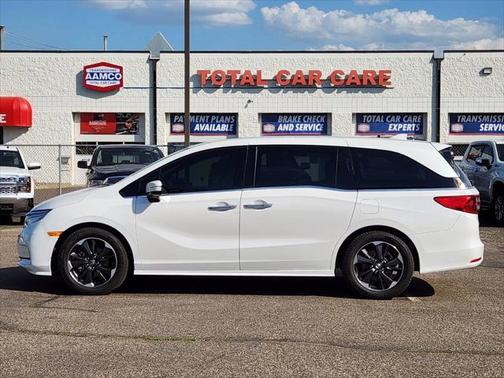 2022 Honda Odyssey Elite 4dr Mini Van