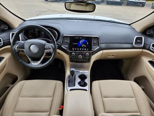 2022 Jeep Grand Cherokee Laredo