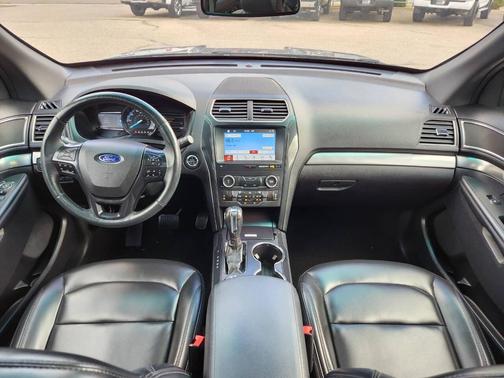 2019 Ford Explorer XLT AWD 4dr SUV