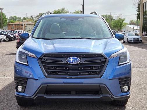 2024 Subaru Forester Premium