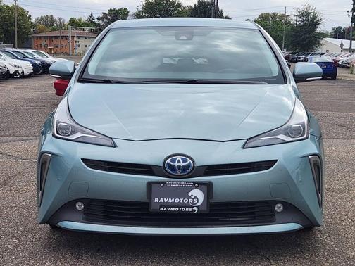 2022 Toyota Prius LE