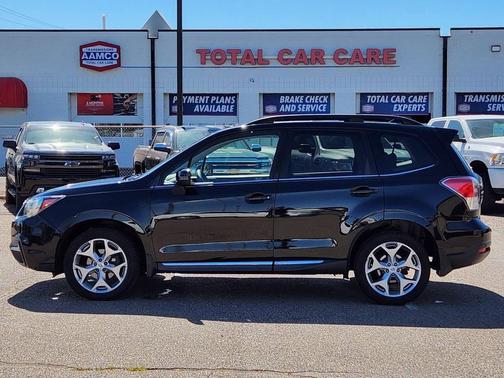 Crystal Black Silica 2018 Subaru Forester 2.5i Touring