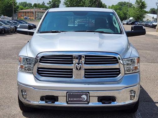 Bright Silver Metallic Clearcoat 2018 RAM 1500 Big Horn