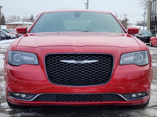 2016 Chrysler 300 S