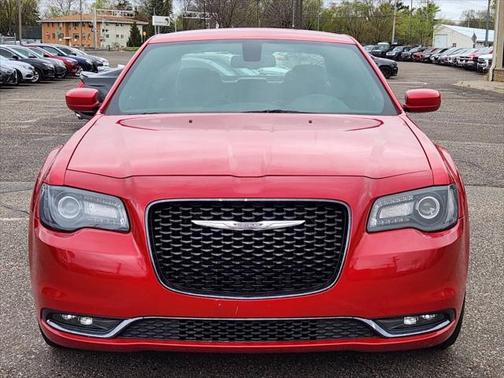 2016 Chrysler 300 S