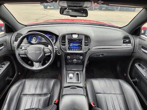 2016 Chrysler 300 S
