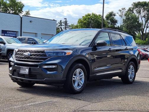 2022 Ford Explorer XLT AWD 4dr SUV