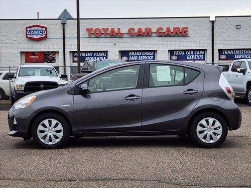 2013 Toyota Prius c Two