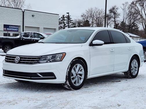 2018 Volkswagen Passat 2.0T SE