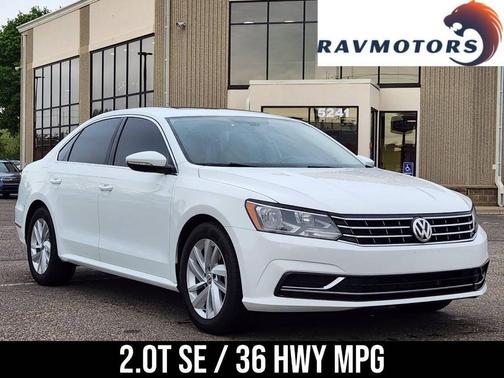 Pure White 2018 Volkswagen Passat 2.0T SE