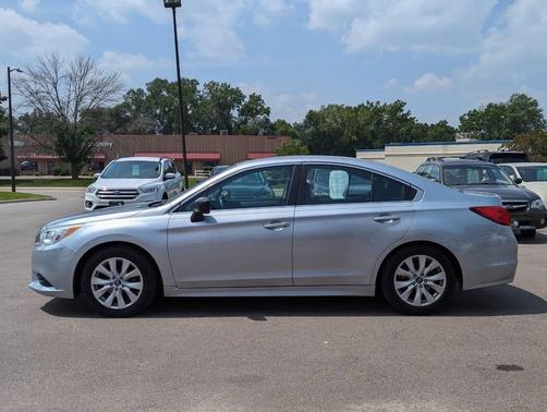 2017 Subaru Legacy Base