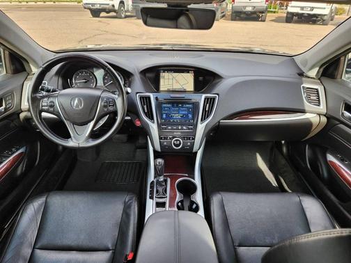 2017 Acura TLX w/Technology Package