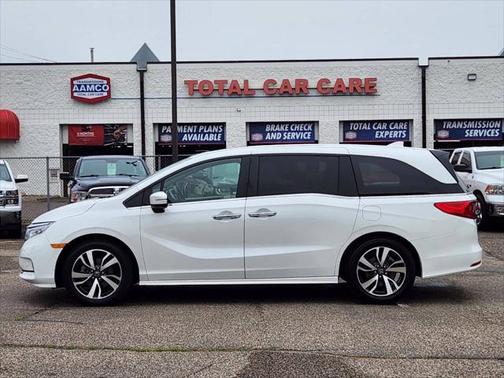 2022 Honda Odyssey Touring 4dr Mini Van