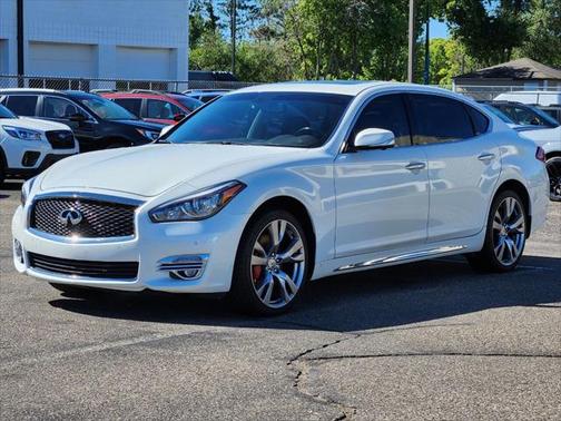 2019 INFINITI Q70L 3.7 Luxe AWD 4dr Sedan