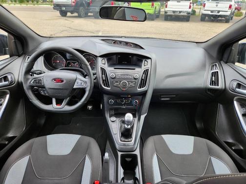 2015 Ford Focus ST ST