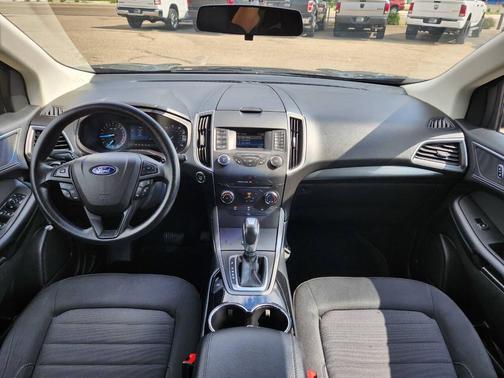 2017 Ford Edge SE