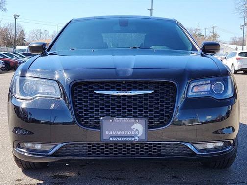 2017 Chrysler 300 S