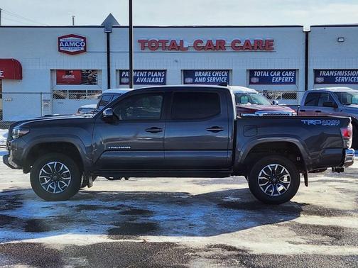 2022 Toyota Tacoma TRD Sport