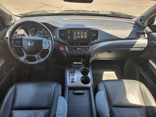 Crystal Black Pearl 2021 Honda Pilot SE 4dr SUV
