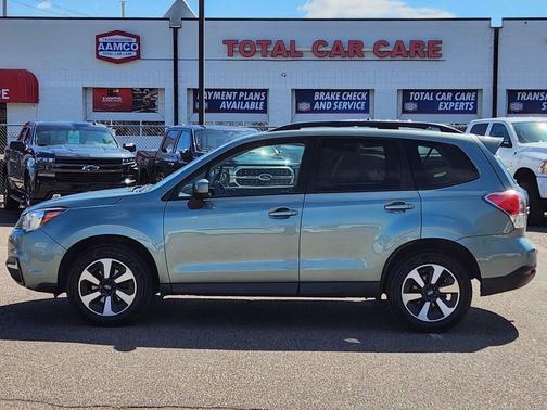 Teal 2017 Subaru Forester 2.5i Premium