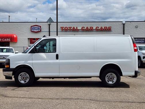 2022 GMC Savana 2500 Work Van