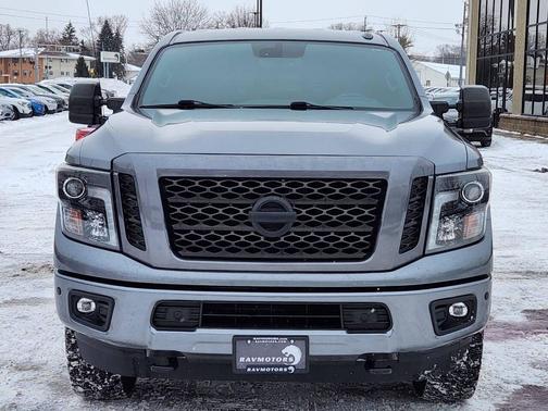 2018 Nissan Titan XD SL