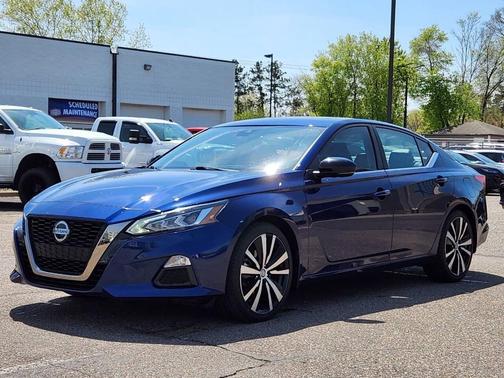 Deep Blue Pearl 2021 Nissan Altima 2.5 SR 4dr Sedan