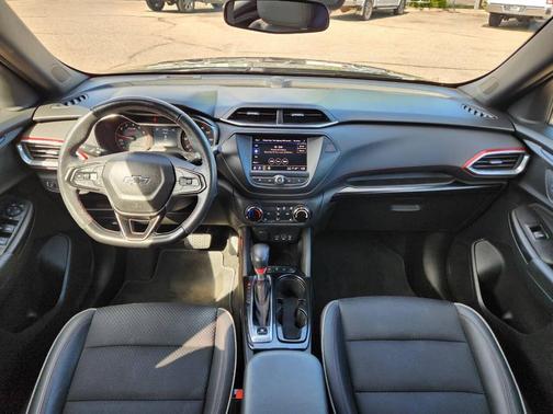 Mosaic Black Metallic 2022 Chevrolet Trailblazer RS