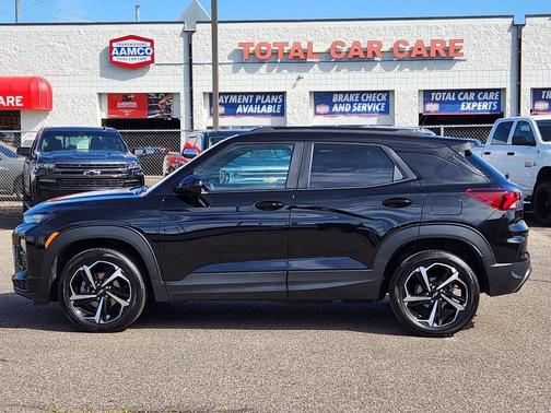 Mosaic Black Metallic 2022 Chevrolet Trailblazer RS
