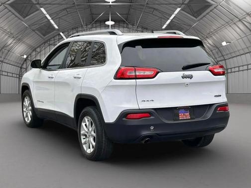 Bright White Clearcoat 2017 Jeep Cherokee Sport