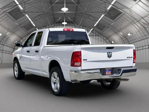 Bright White Clearcoat 2024 RAM 1500 Classic SLT