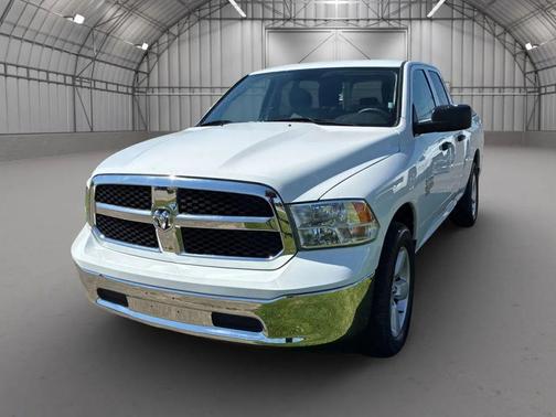 Bright White Clearcoat 2024 RAM 1500 Classic SLT