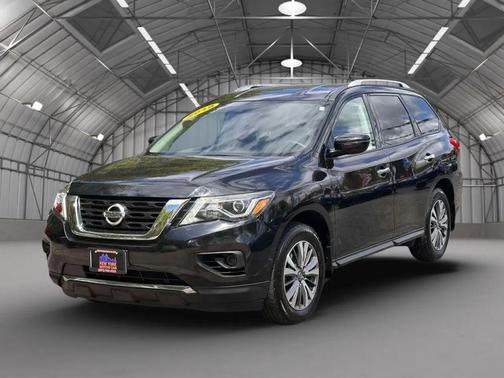 Magnetic Black 2018 Nissan Pathfinder S