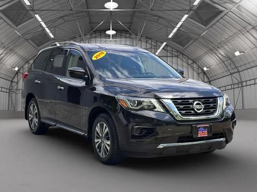 Magnetic Black 2018 Nissan Pathfinder S